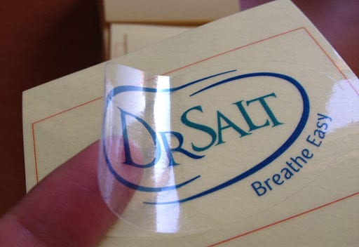 tem decal nhựa trong