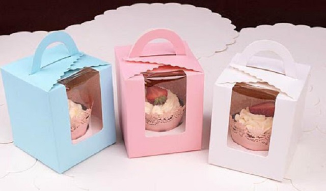 Màu sắc và kiểu dáng của các mẫu hộp giấy bánh kem rất đa dạng