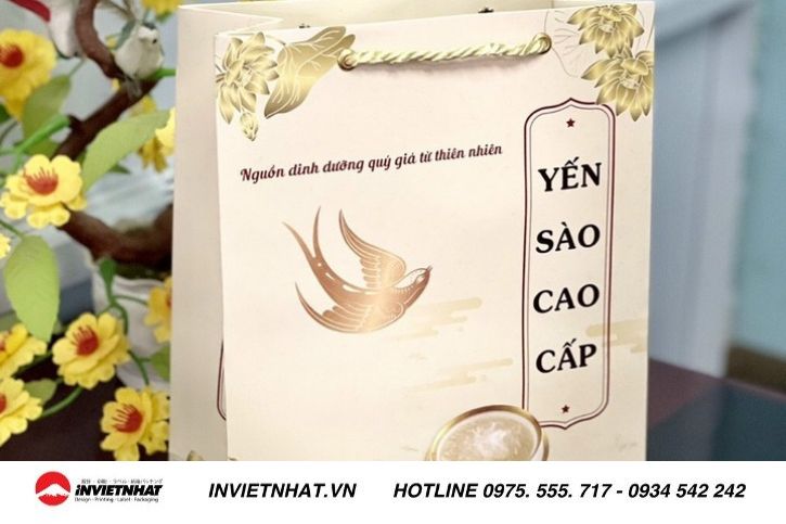 Túi giấy với màu sắc sáng làm tăng thương hiệu sản phẩm