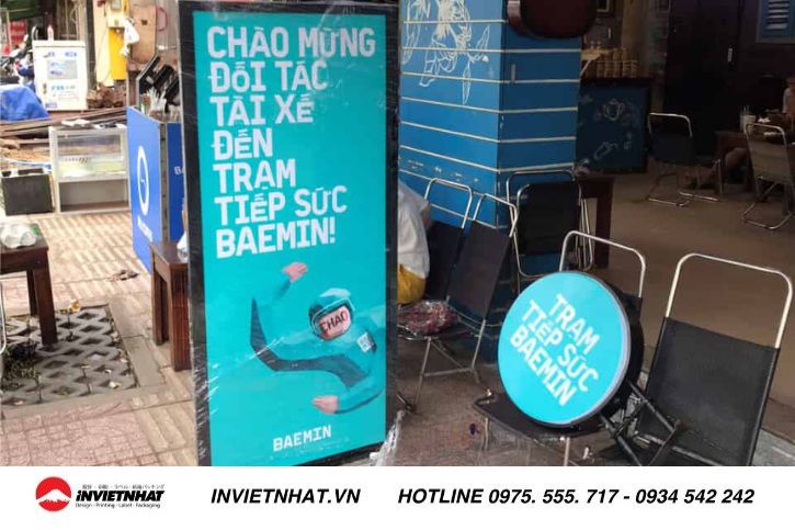 Kích thước mà thông điệp trên banner sẽ góp phần gây sự chú ý người đọc