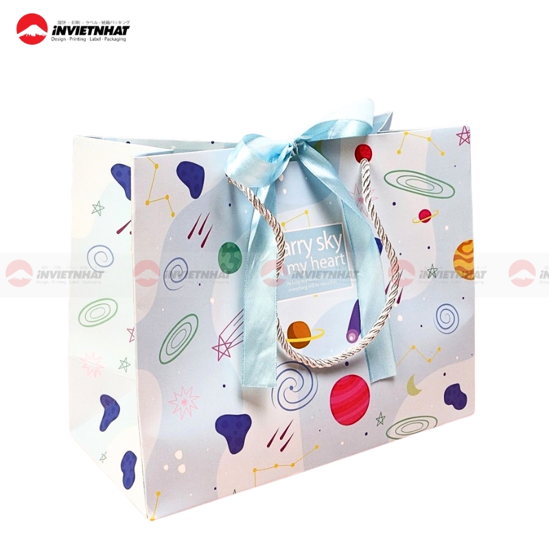 tui qua tang bang giay