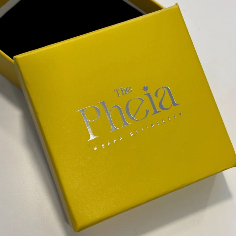 21+ Mẫu hộp giấy vuông thiết kế đa dạng, ĐỘC ĐÁO, đẹp mắt 21 mau hop giay vuong mau vang