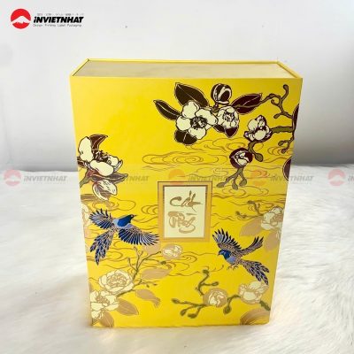 Hop nam cham tone vang dung qua tet