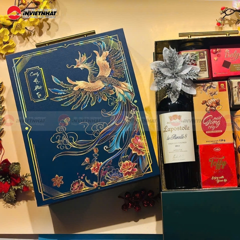 Mau hop qua tet vien ep kim