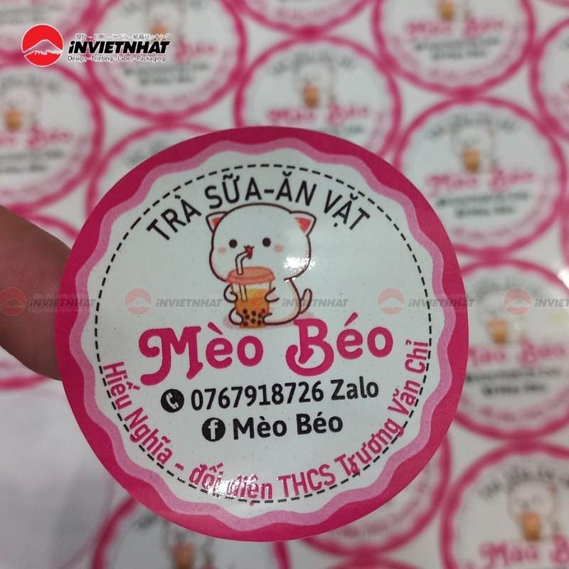 In decal sữa GIÁ RẺ TPHCM- Bảng báo giá 2026 4 Mẫu in decal trà sữa màu trắng hồng