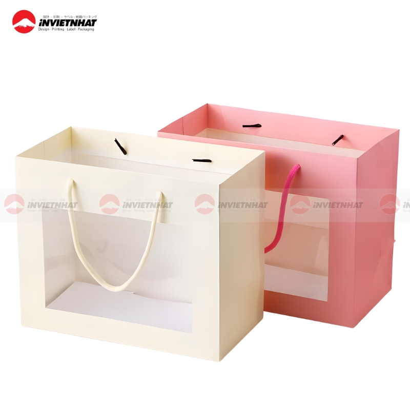 23+ Mẫu in túi giấy cho shop thời trang GIÁ RẺ, chất lượng, giao nhanh tại TPHCM 45 Túi giấy thời trang cửa sổ