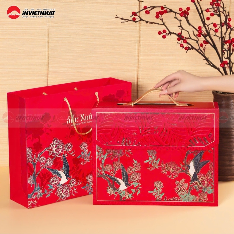 mau tui hop giay qua tet mau do hoa tiet duc lo