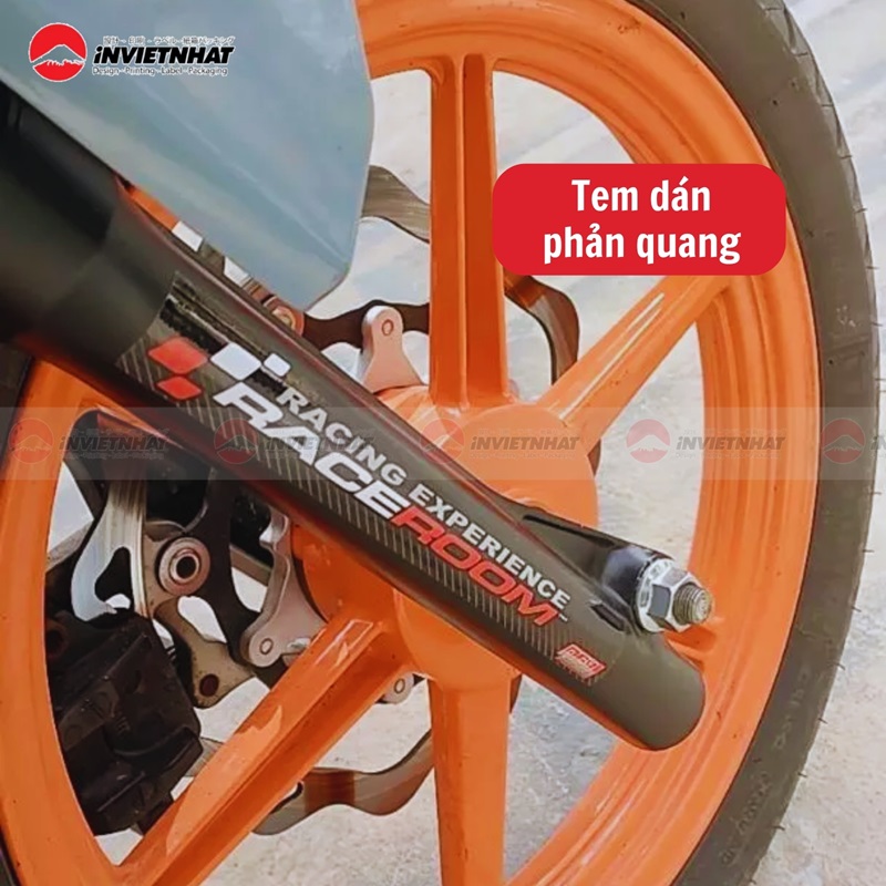 tem dán phuộc trước