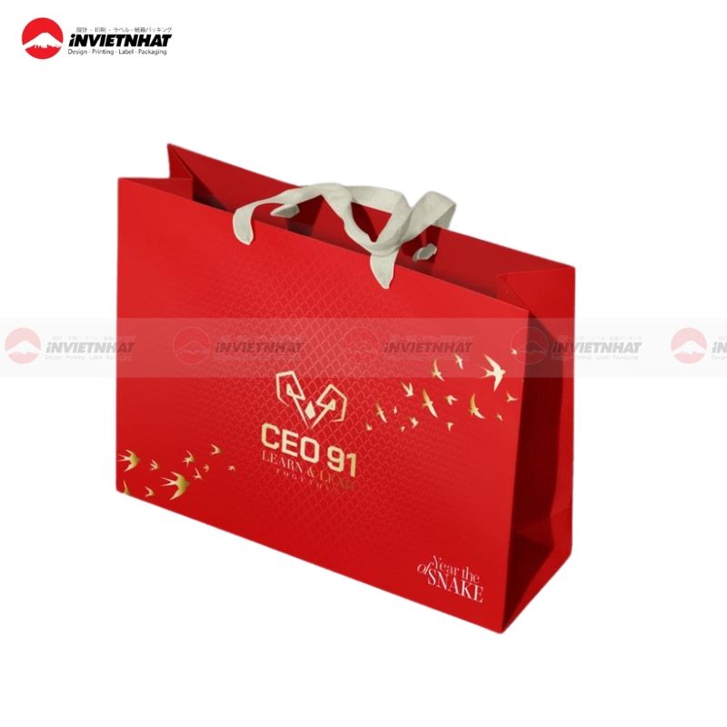 Túi giấy đỏ độc đáo
