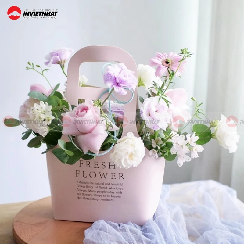 túi giấy cắm hoa có quai