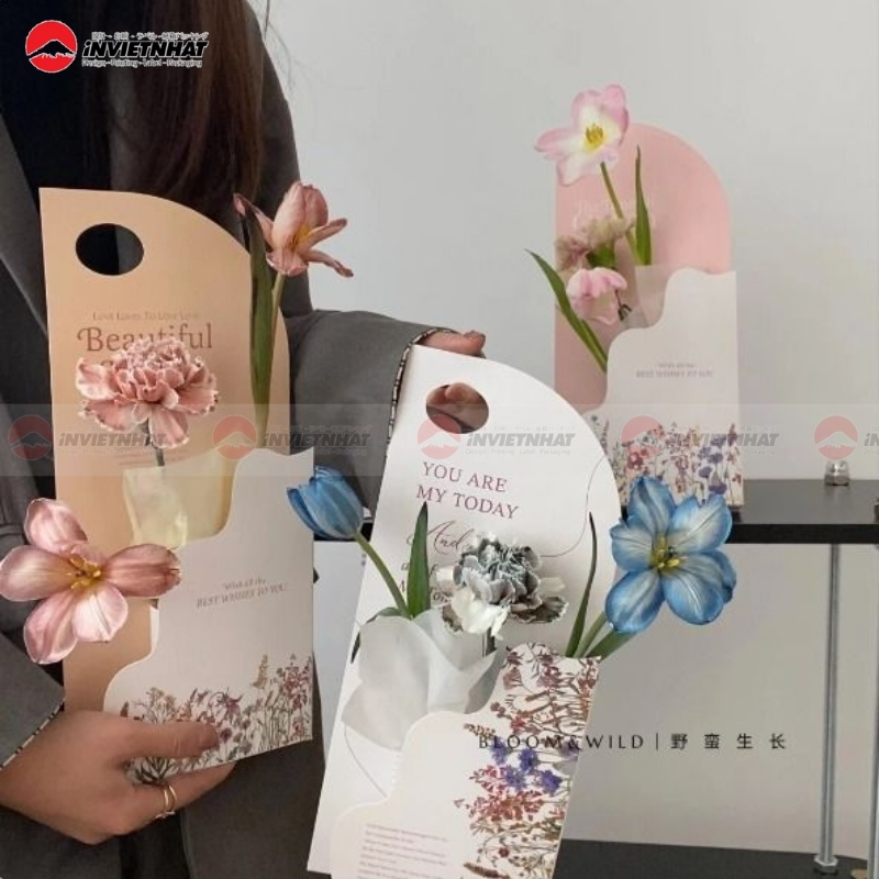 túi giấy hoa quà tặng