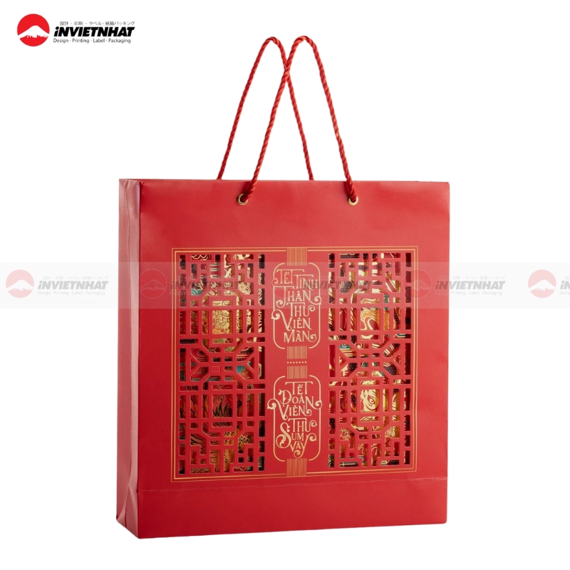 51+ Mẫu túi giấy đỏ RỰC RỠ, thiết kế ấn tượng 2025 90 tui giay mau do carton cung