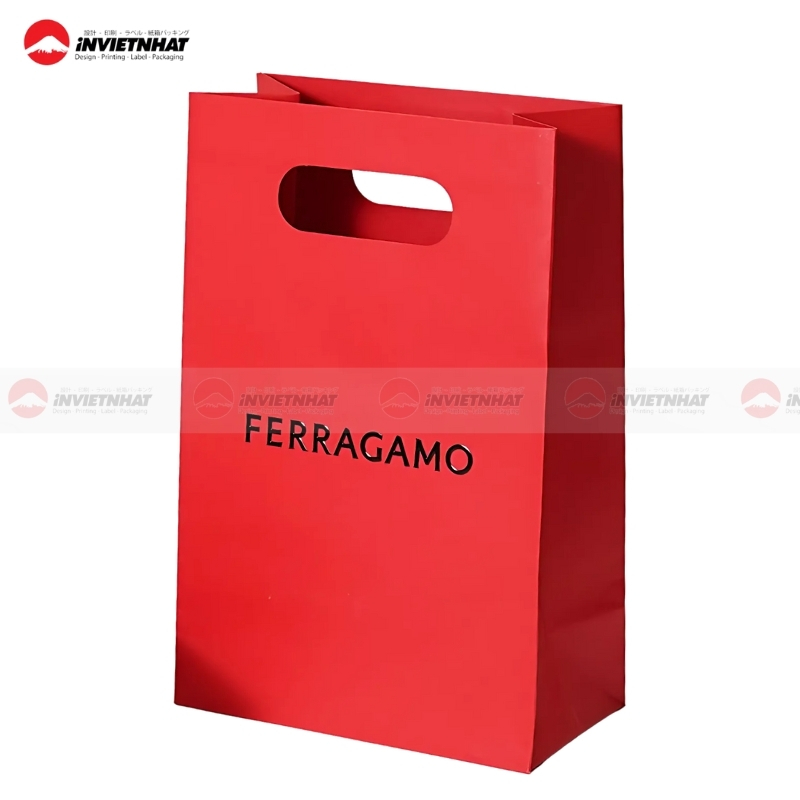 tui giay mau do tuoi dap noi thuong hieu