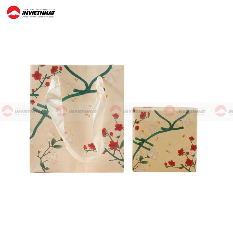 Túi giấy đựng bìa cứng sự kiện