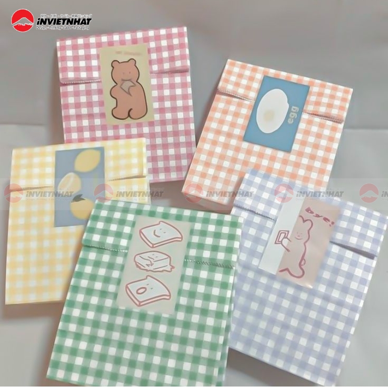 Túi giấy kẻ caro thân thiện môi trường