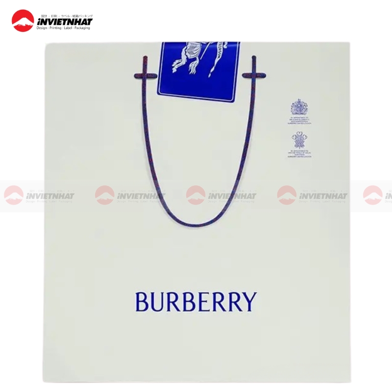 Tui giay Burberry phong cach Anh