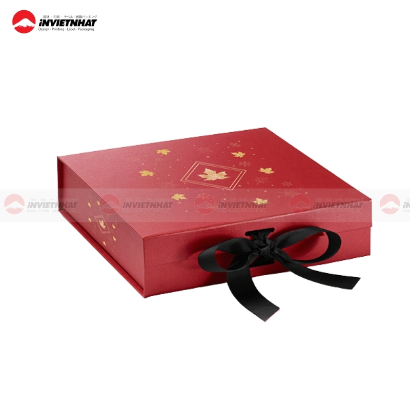 hộp giấy dây ruy băng màu đỏ