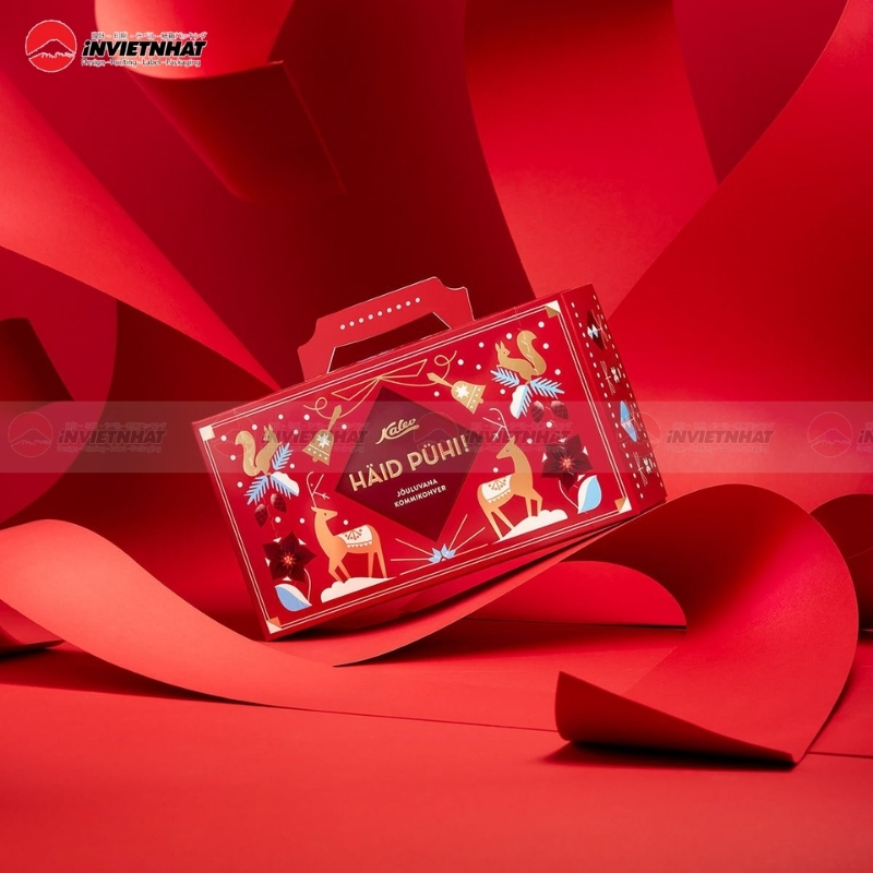 hop giay mau do dung banh keo