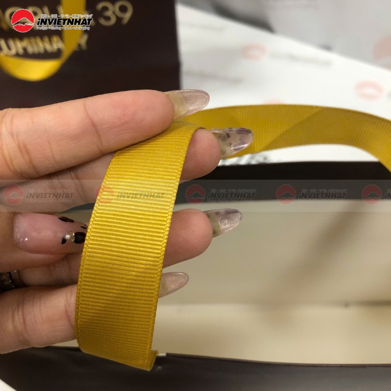 quai day ruy bang gan vang cho tui giay