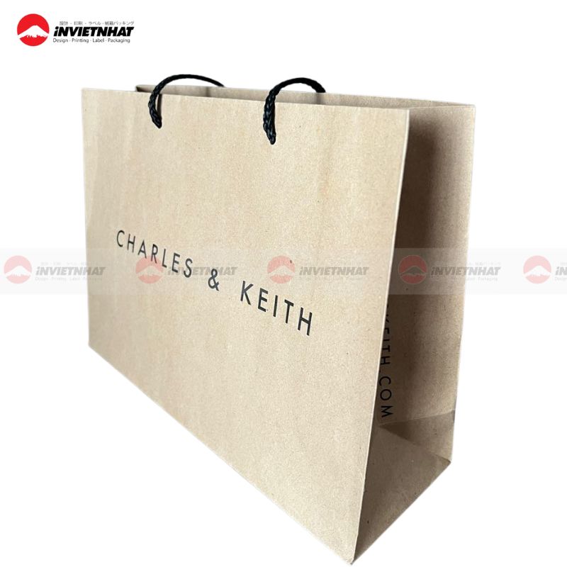 Túi giấy Charles & Keith mới về