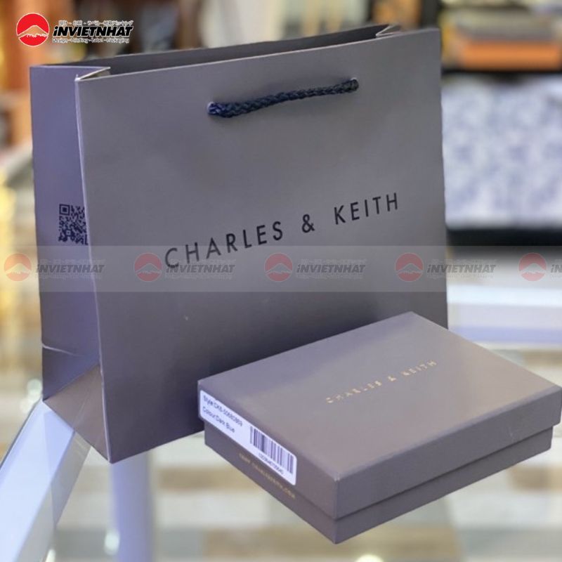 Túi giấy Charles and Keith sang