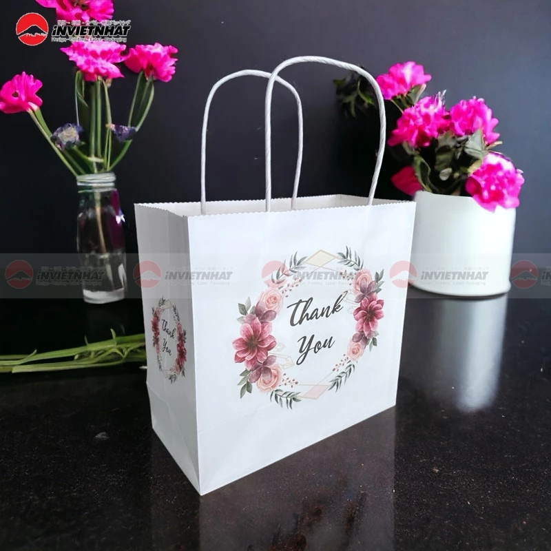 11+ Mẫu túi giấy take away ĐẸP, chắc chắn & an toàn thực phẩm 3 Túi giấy take away có quai