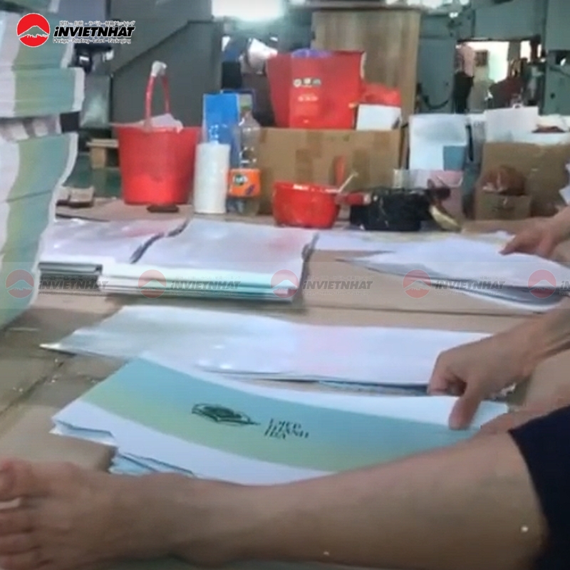 Gia công dán hộp giấy, túi giấy và các loại keo CHUYÊN DỤNG 6 gia cong dan tui giay