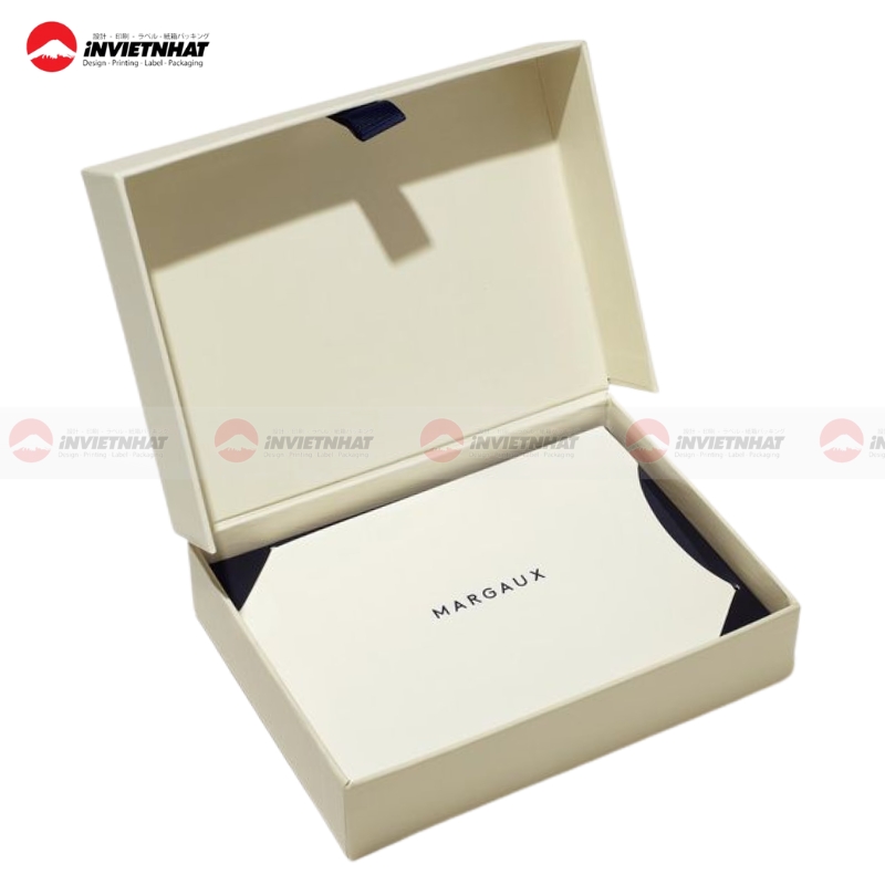 hop giay couche C300