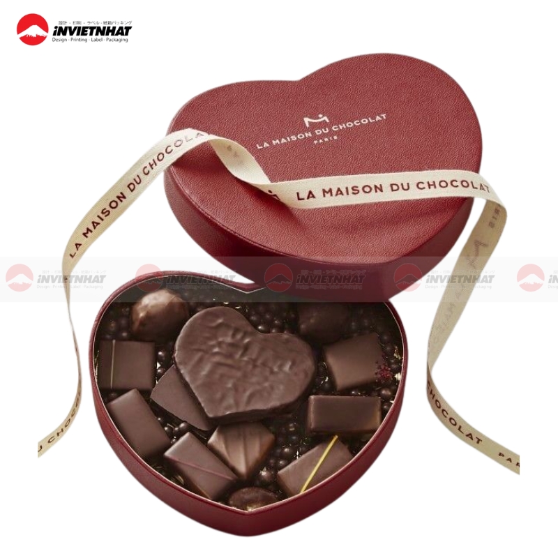 hop giay dung socola Valentine trai tim