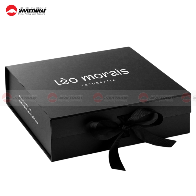 hop giay mau den co no