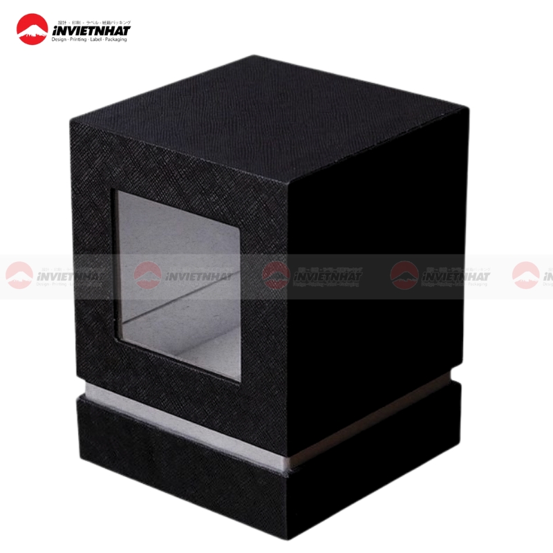 hop giay mau den cua so