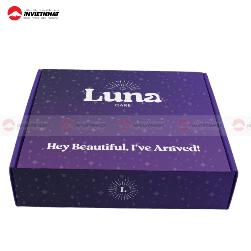 hop giay mau tim chu nhat