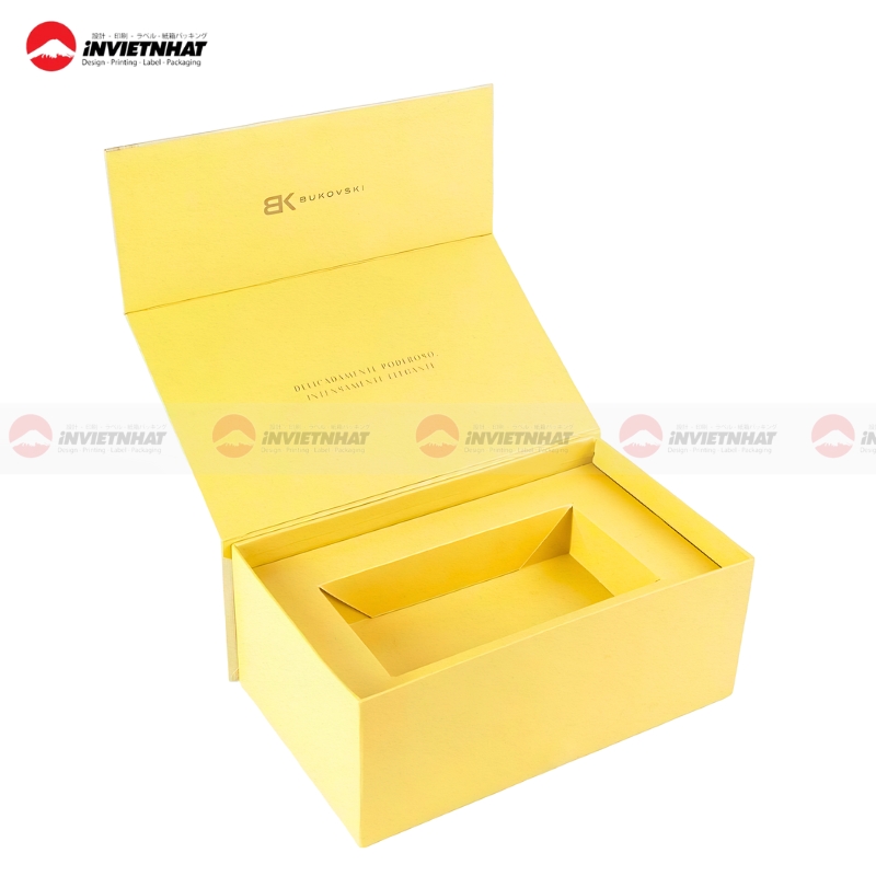hộp giấy vàng pastel đựng mỹ phẩm