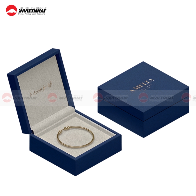 Hop giay dung lac tay can mo