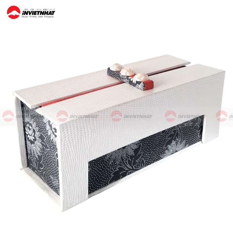 Hop giay kieu hai canh mo