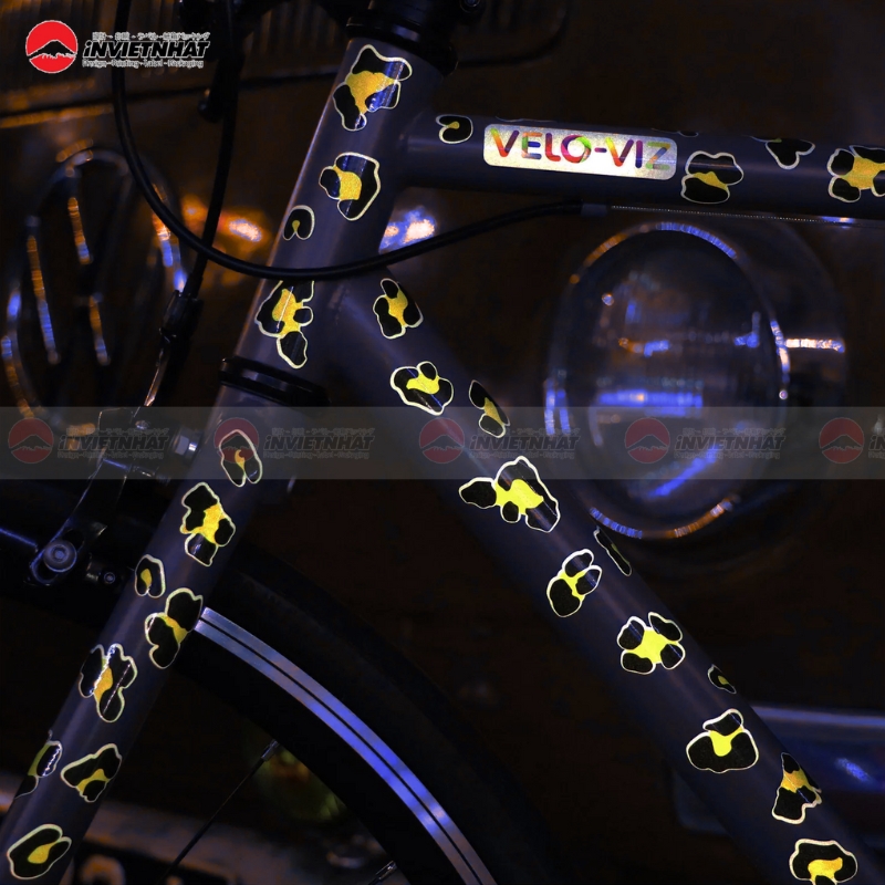 Tem nhan phan quang xe dap