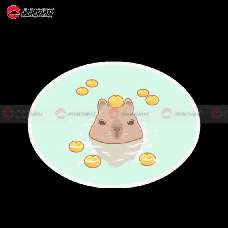 nhan tem capybara duoi nuoc