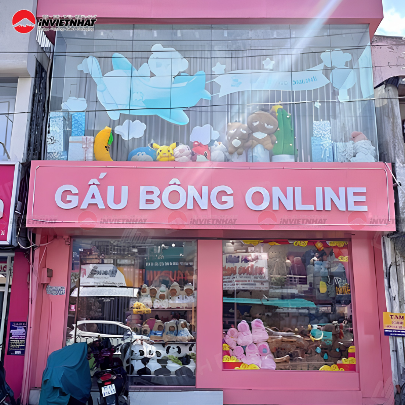 Thiết kế in decal dán kính mặt tiền cho showroom