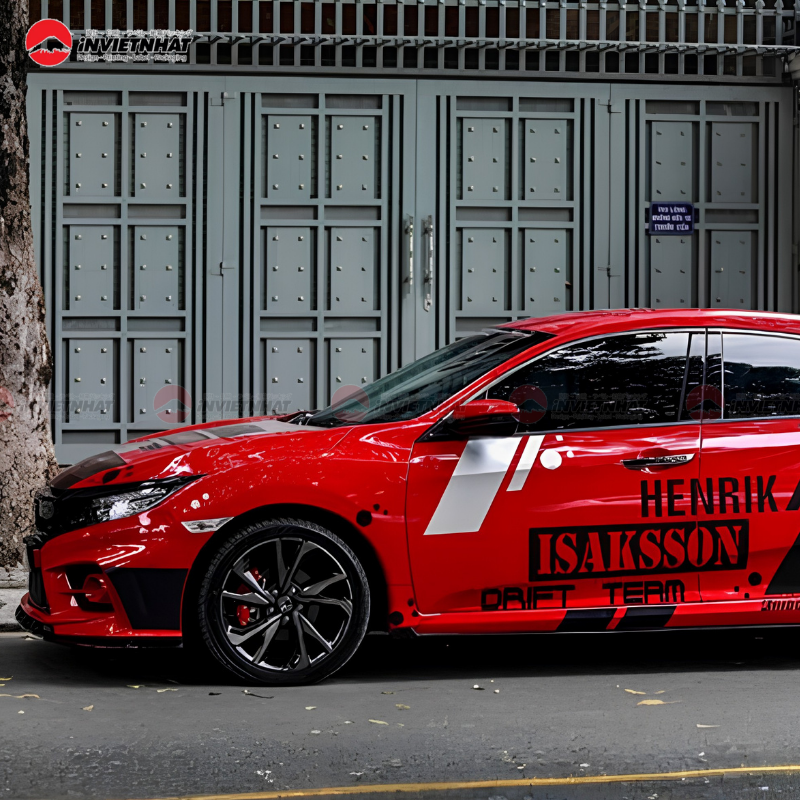 Decal dán xe hơi đầy nổi bật