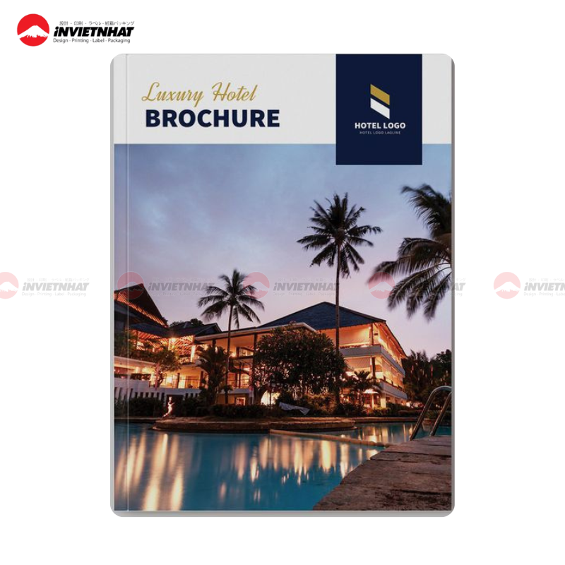 mẫu catalogue khách sạn cổ điển ven biển có hồ bơi