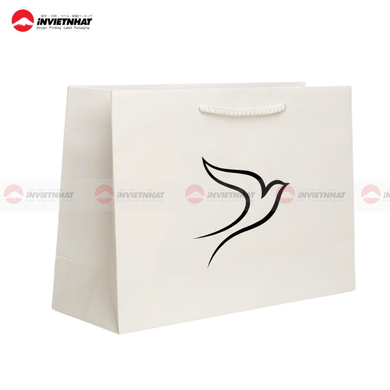Túi giấy ivory đựng quần áo