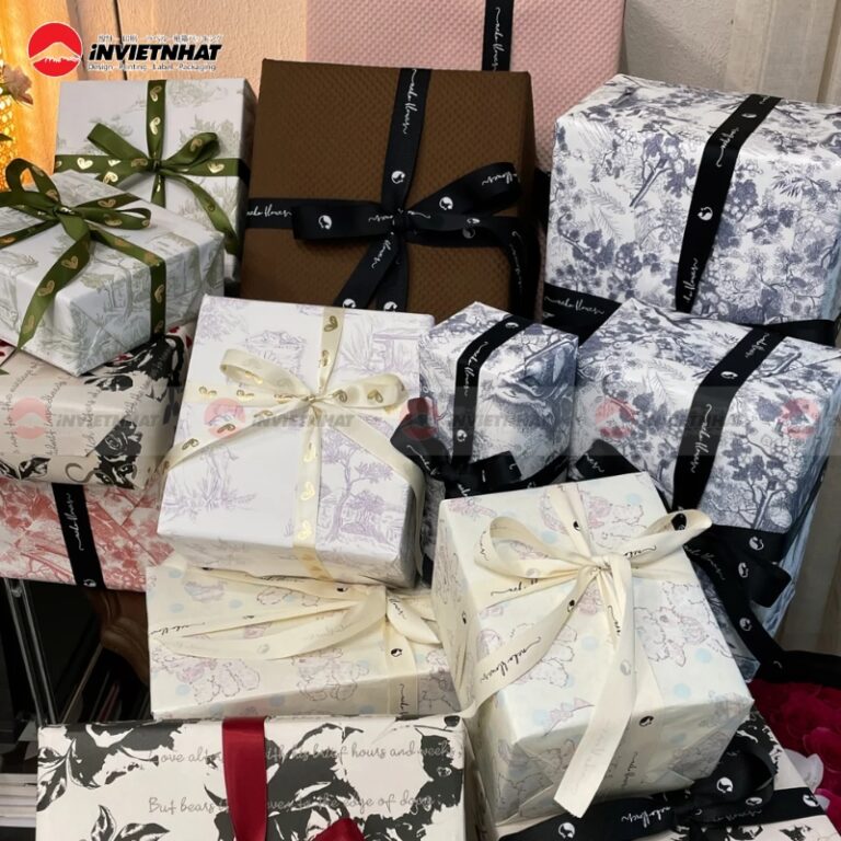 In hộp giấy đựng quà Valentine