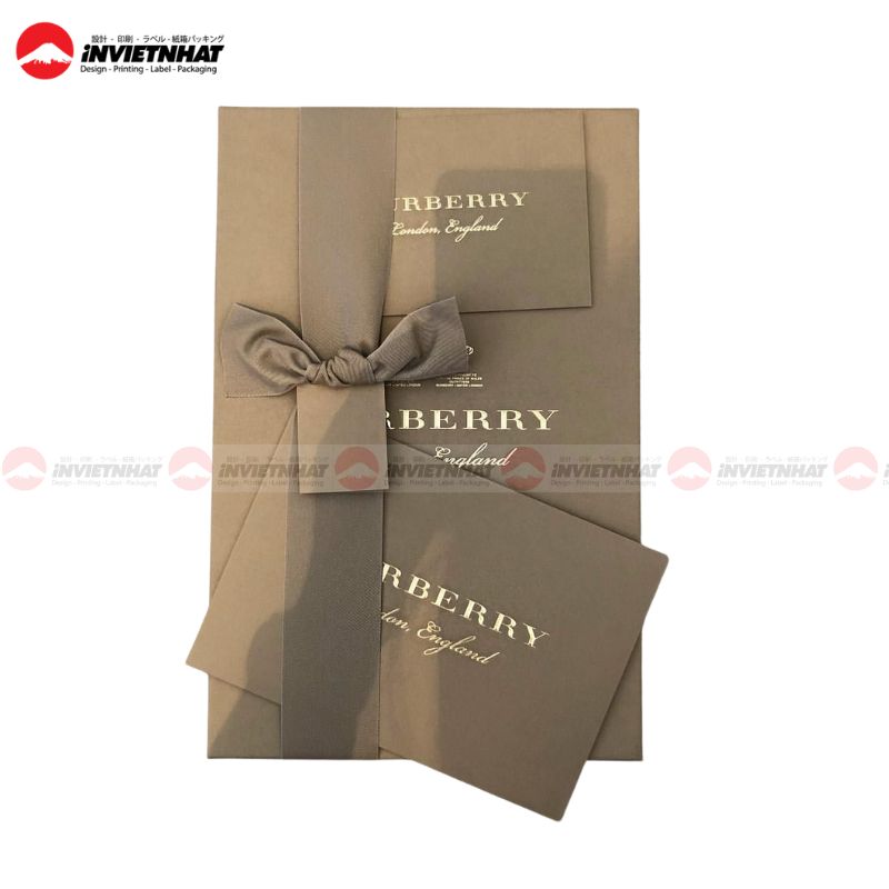 Túi giấy đựng mỹ phẩm burberry