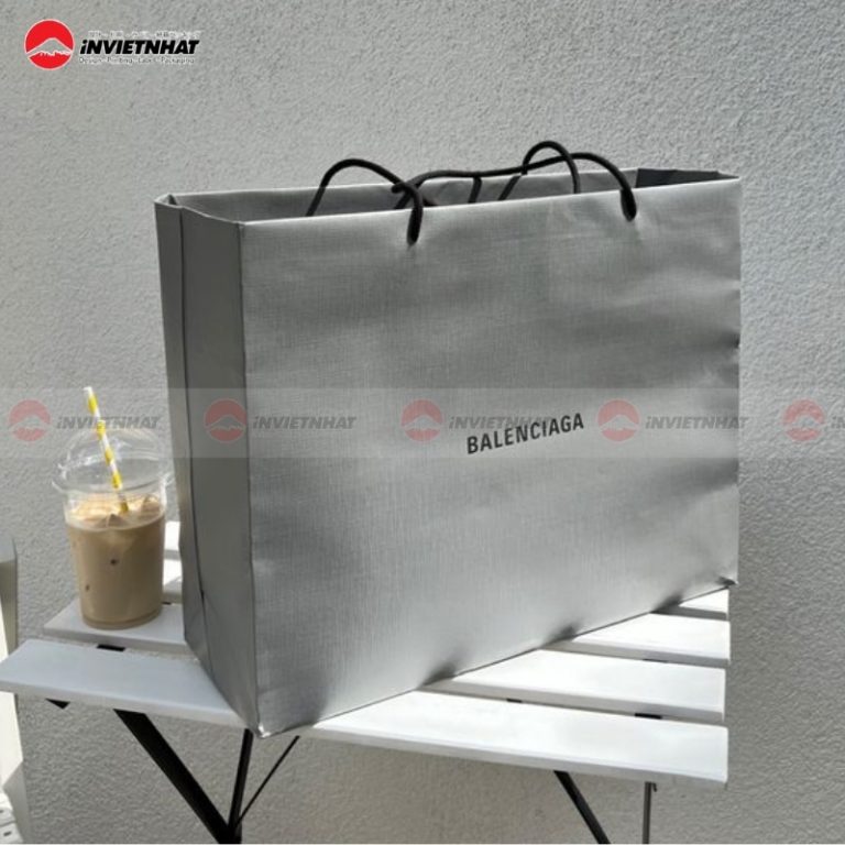 In túi giấy balenciaga